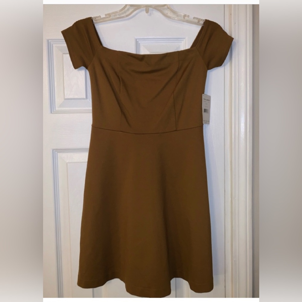 NWT, Free People Black Mambo, Off-the-Shoulders Dress in Honey Color, Size XS